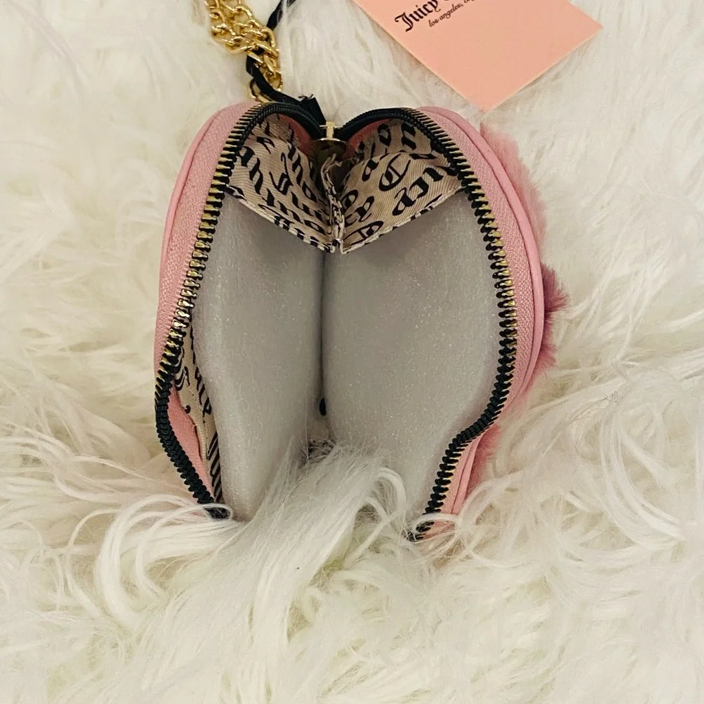 Juicy Couture Barbie Barbiecore Romantic Pink Faux Fur Leopard Heart wristlet - Picture 3 of 4